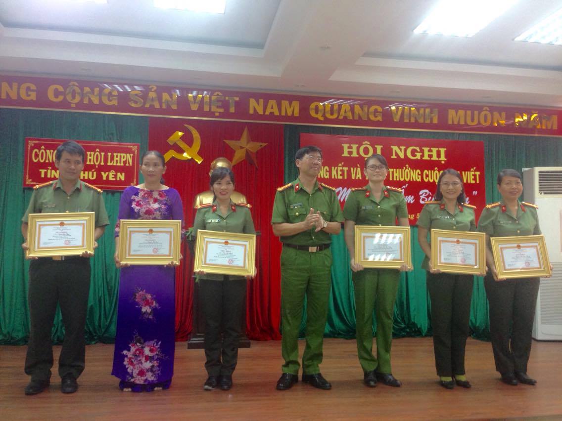 Công an tỉnh và Hội LHPN tỉnh Phú Yên tổ chức hội nghị tổng kết và trao giải cuộc thi viết “Vì một mái ấm bình yên”